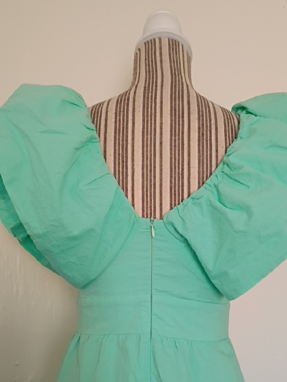 Mika & Gala Lily Whyt Green Puff Shoulder Tiered Maxi Dress Size S NWOT - Picture 5 of 9